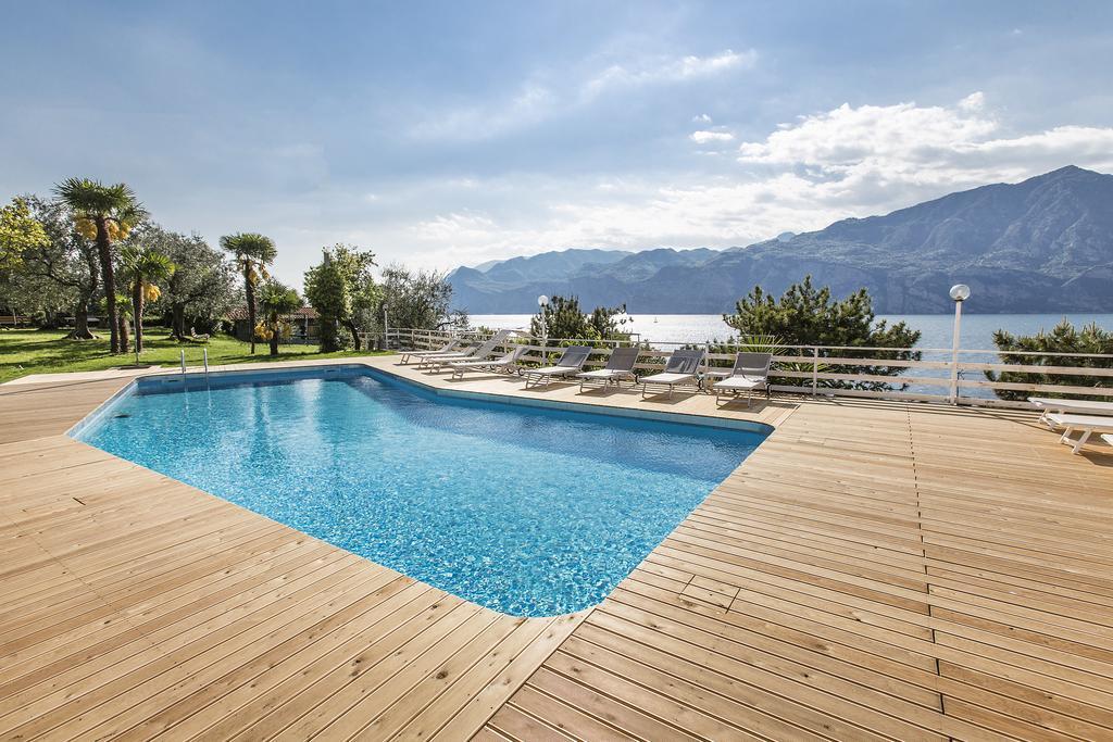 Residence Parco Lago Di Garda Malcesine Exterior photo